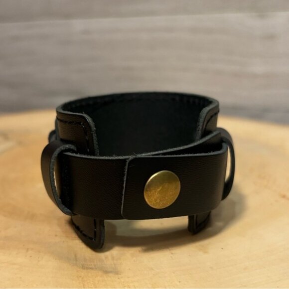 Men's Genuine Leather Adjustable Cuff WristbandBracelet Colour Black brand new - Picture 6 of 7